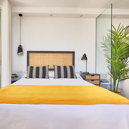Suite Roca Chica Torremolinos Exteriör bild