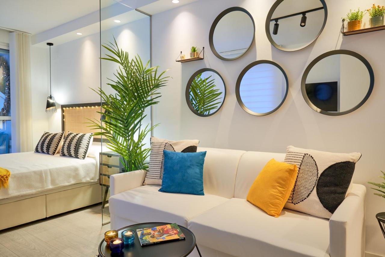 Suite Roca Chica Torremolinos Exteriör bild