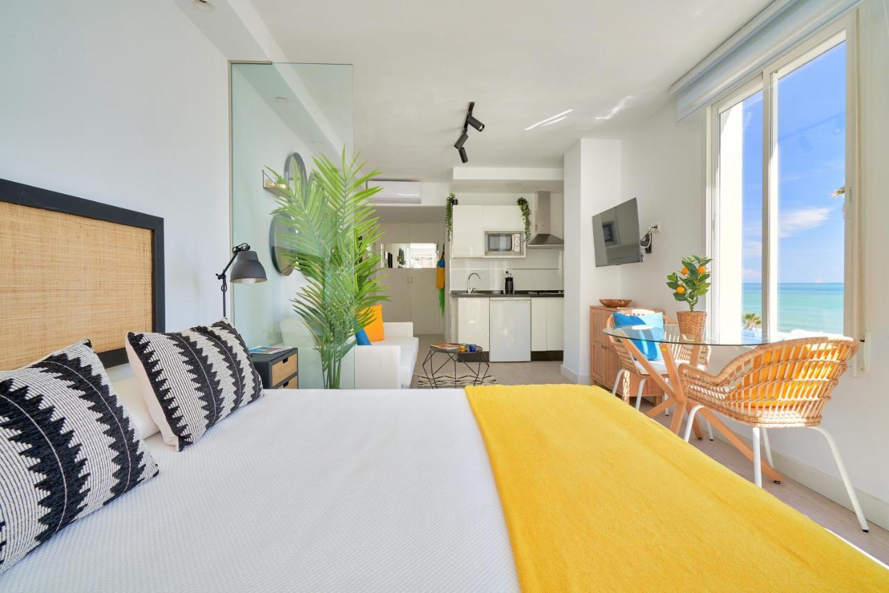 Suite Roca Chica Torremolinos Exteriör bild