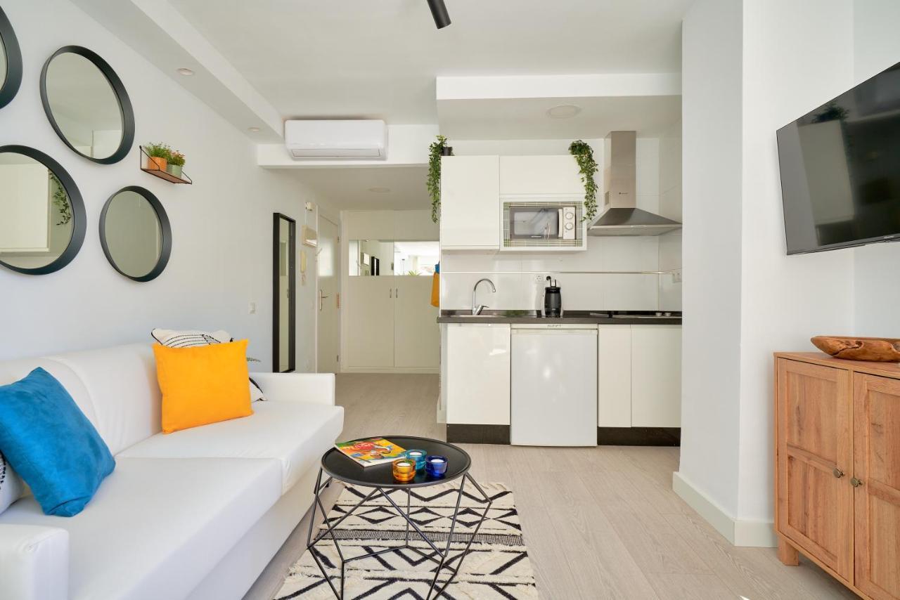 Suite Roca Chica Torremolinos Exteriör bild