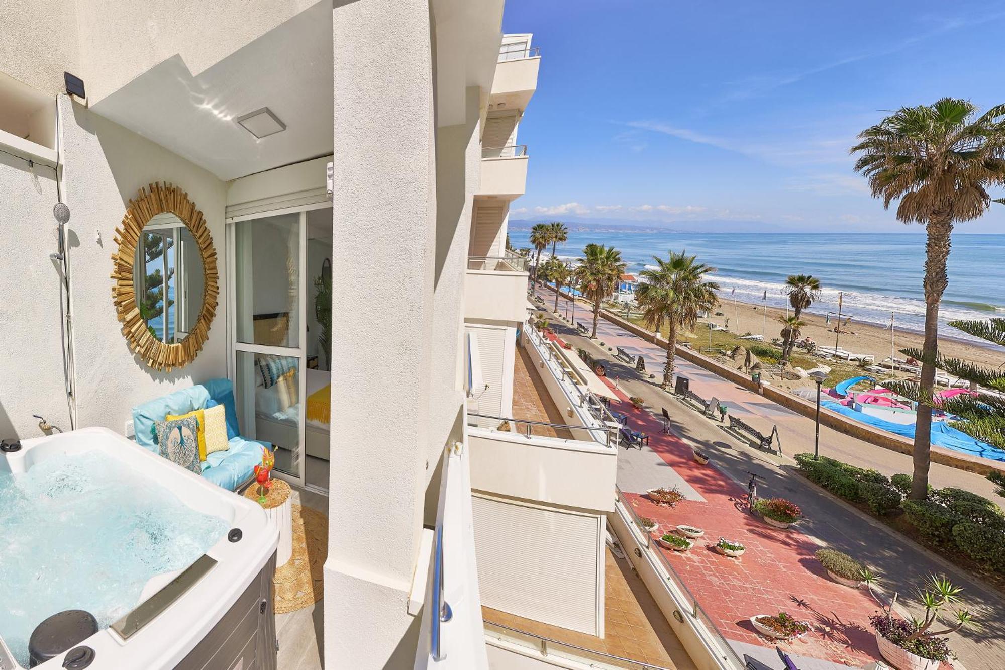 Suite Roca Chica Torremolinos Exteriör bild